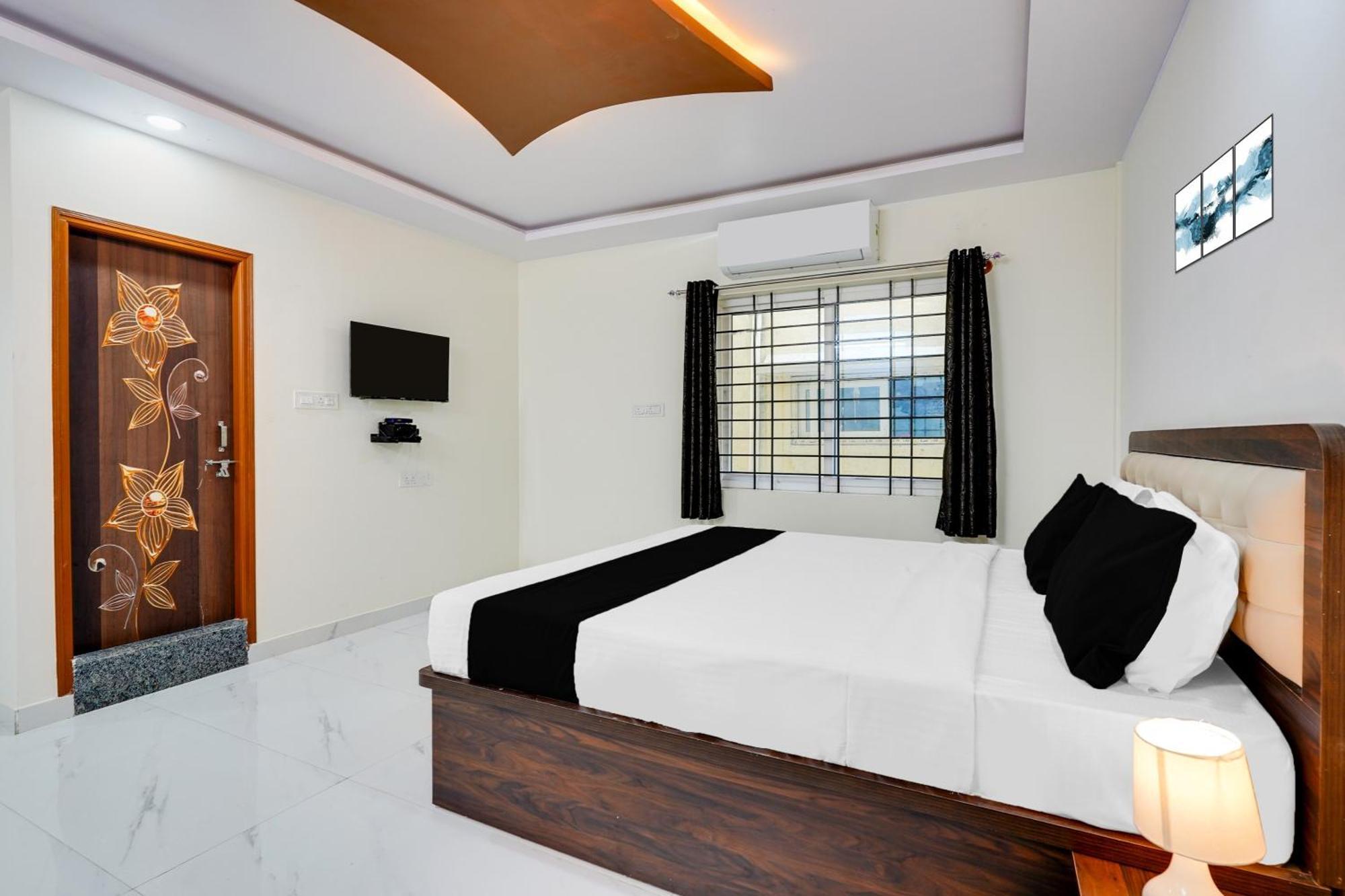 Townhouse Bidadi Formerly Royal Garuda Εξωτερικό φωτογραφία