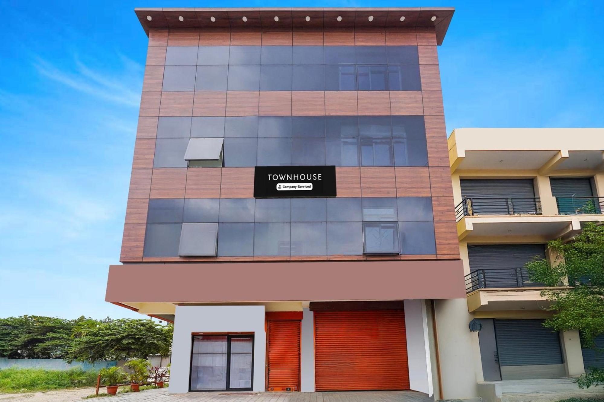 Townhouse Bidadi Formerly Royal Garuda Εξωτερικό φωτογραφία