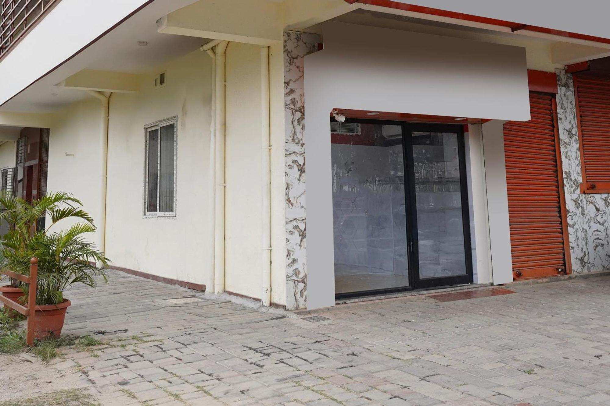 Townhouse Bidadi Formerly Royal Garuda Εξωτερικό φωτογραφία
